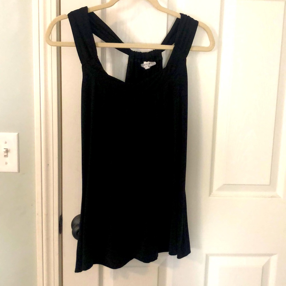 3 for $15! Back sleeveless shirt